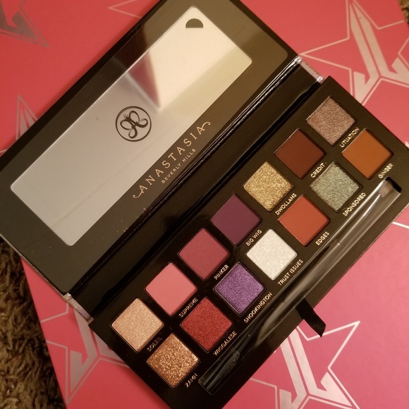 🆕️NWOB, ABH, Jackie Aina Palette